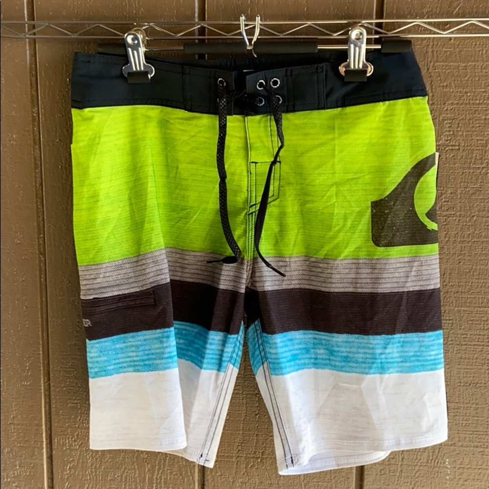 NWT swim trunks sz 29x19